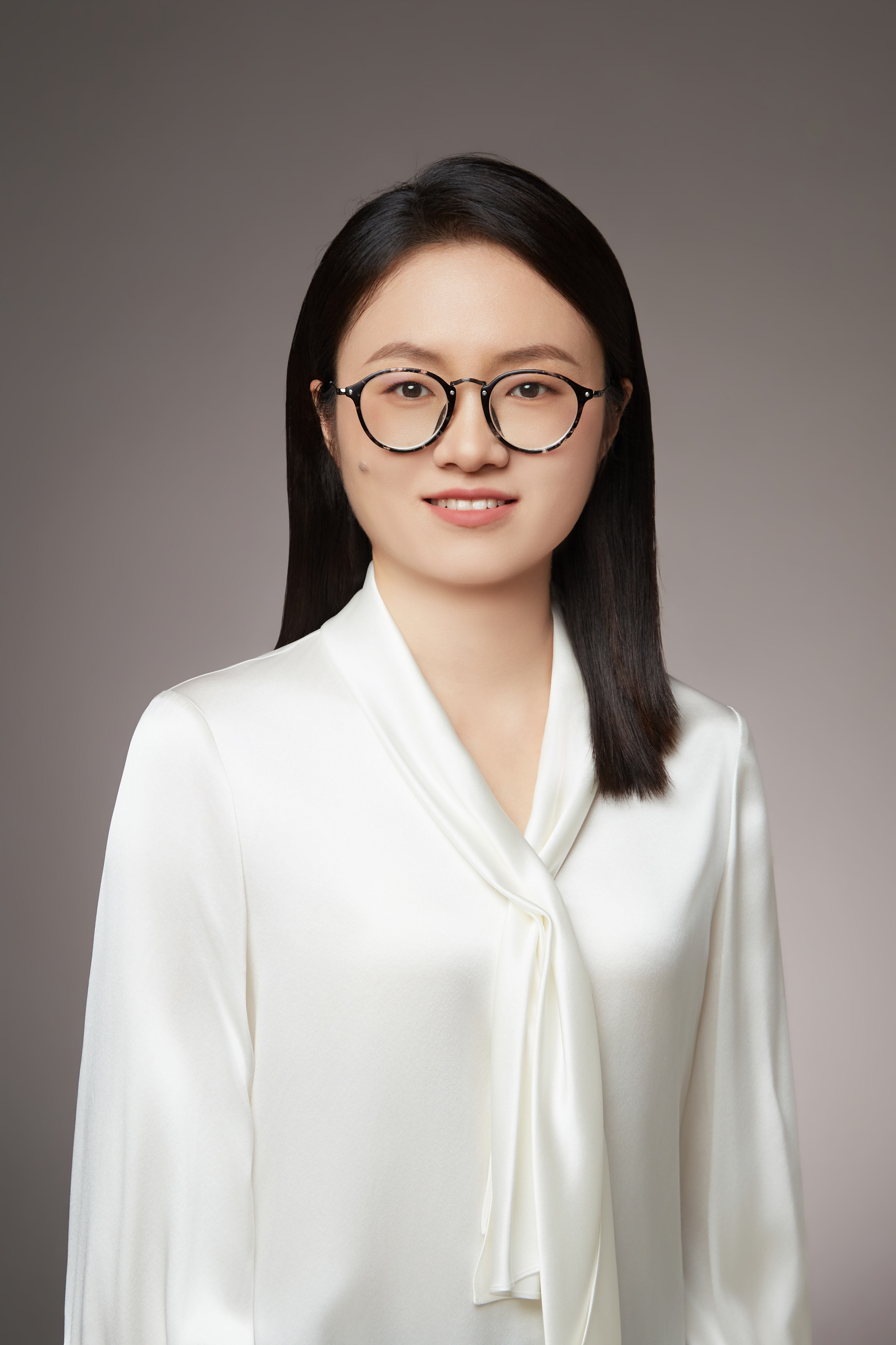 王莉的照片